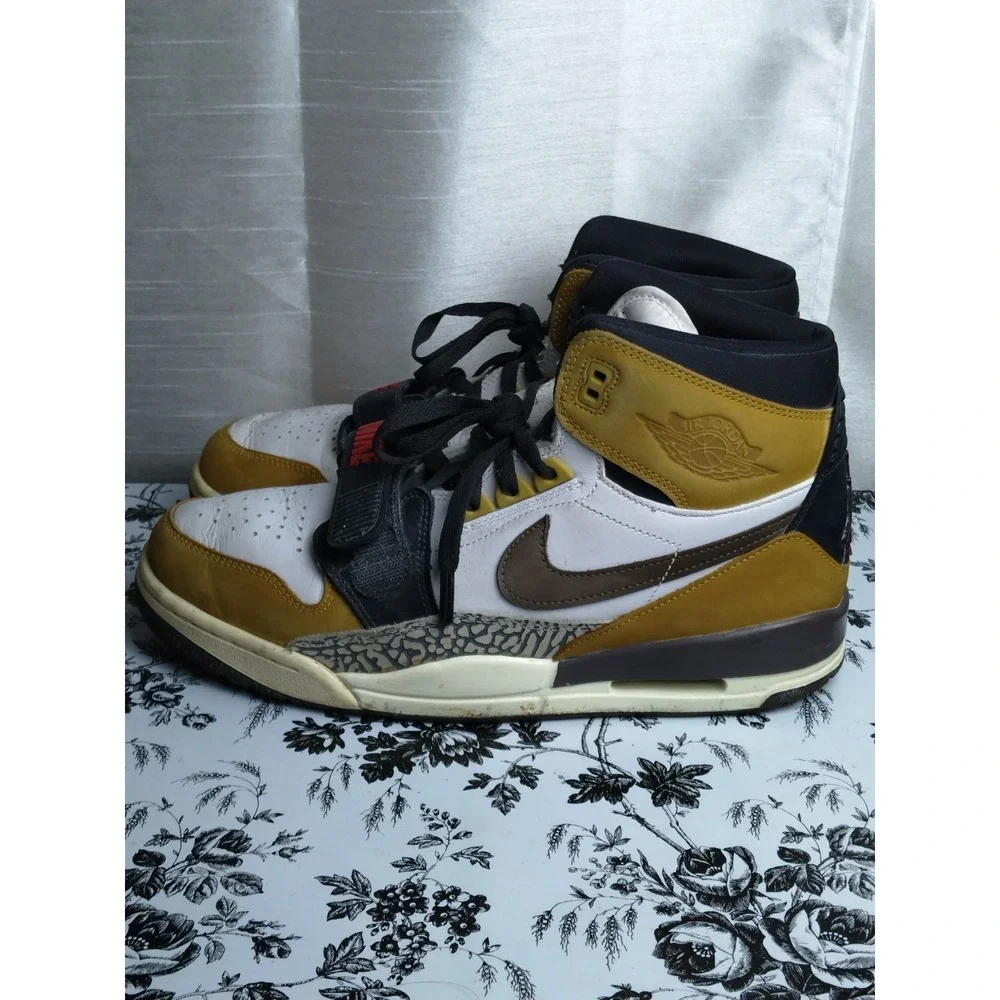 Nike Air Jordan Legacy‎ 312 Men's Sneakers Size 11.5